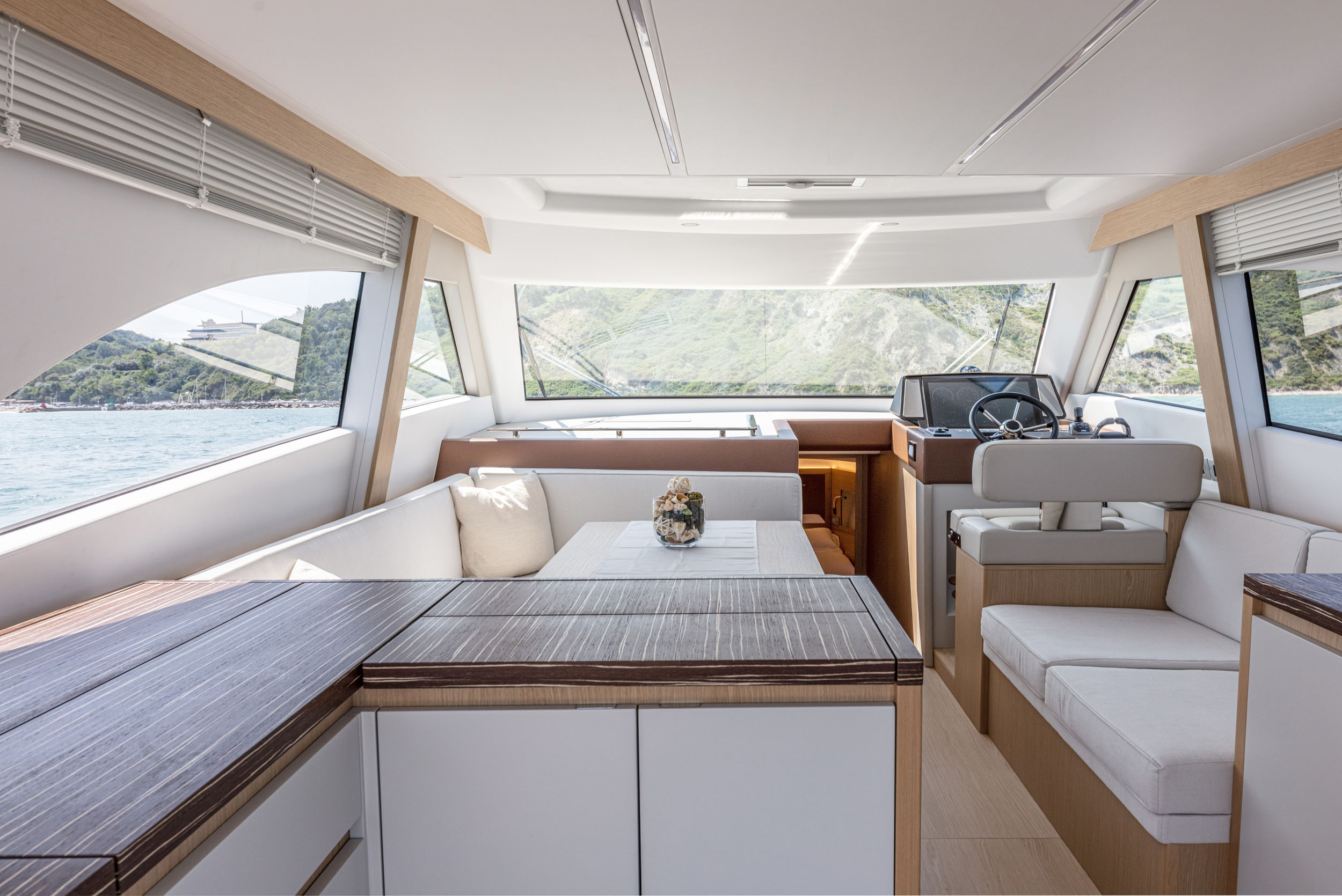 Solaris Power 48 Flybridge