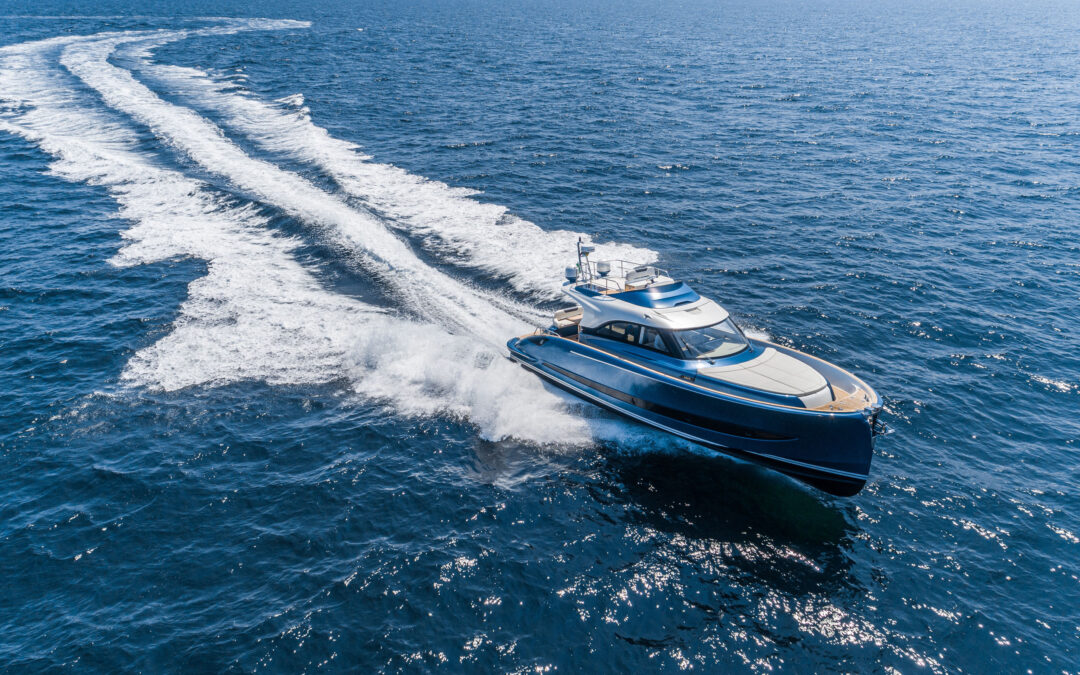 Solaris Power 48 Flybridge