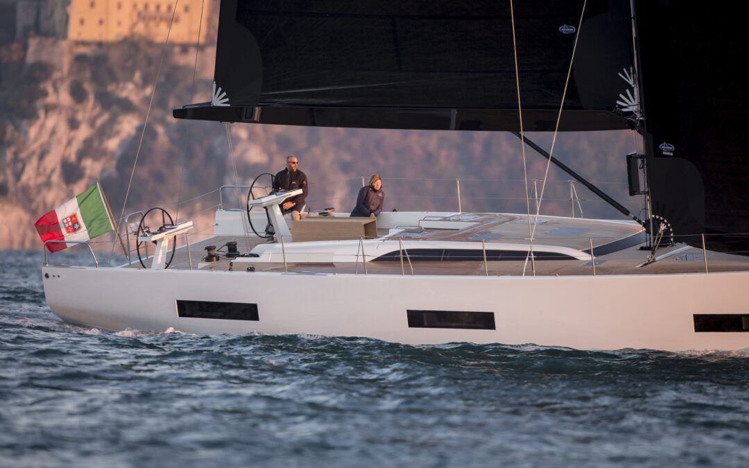Solaris Yachts 60