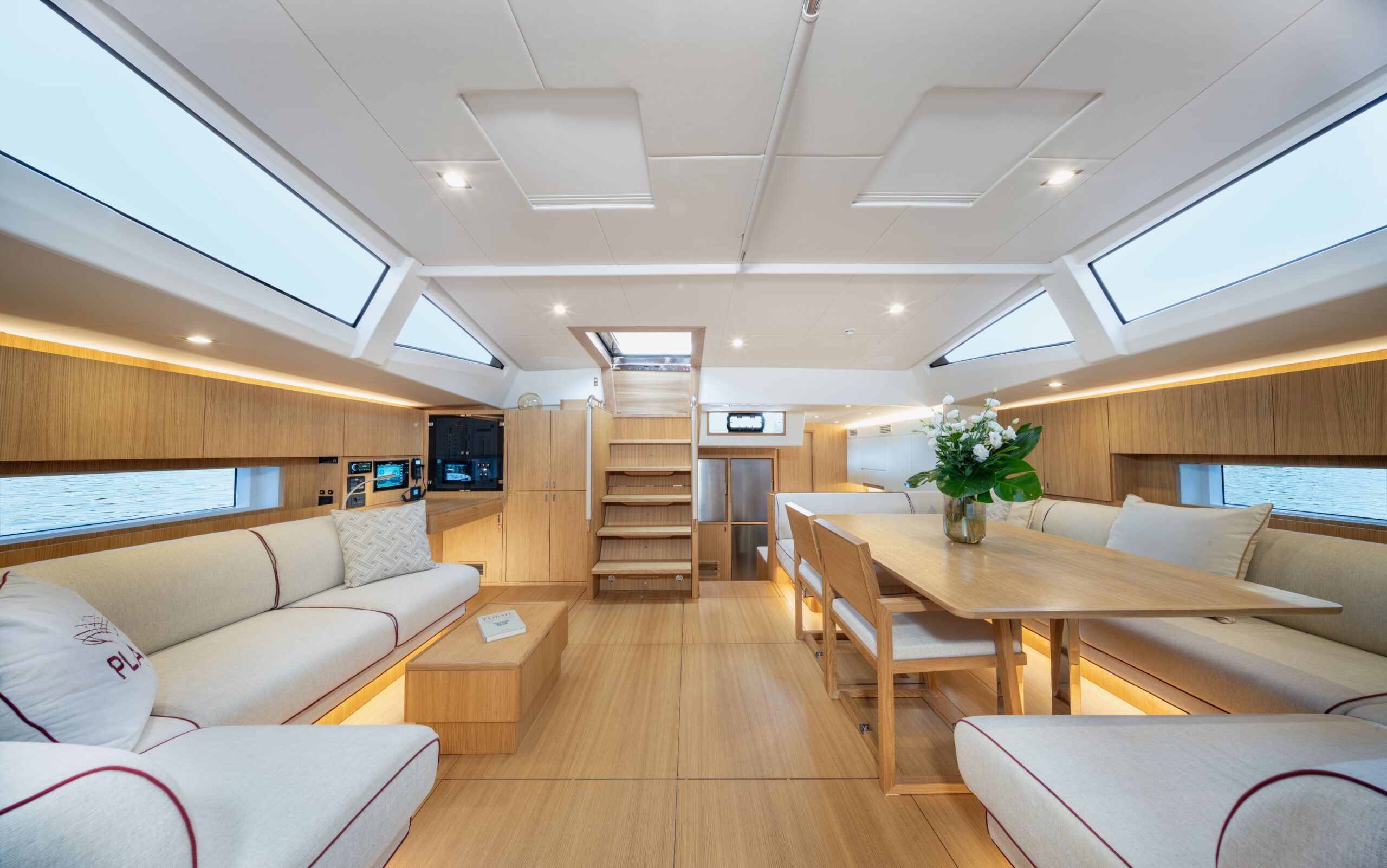 Solaris Yachts 74 RS